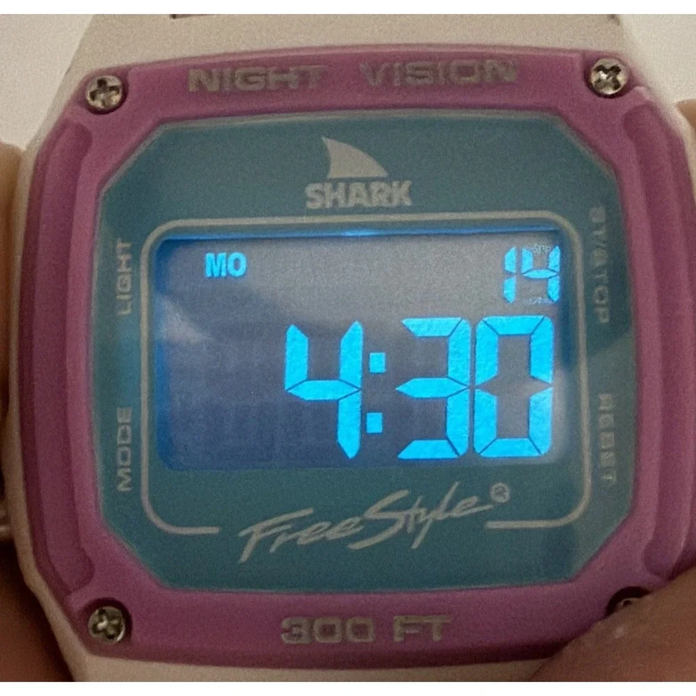 Freestyle Shark FS101060 New Battery Unisex Watch 37MM 8